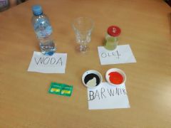 ilustracja do wpisu 
MĄDRE SÓWKI - eksperyment ,,Musujące bąbelki"