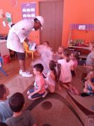 ilustracja do wpisu 
PUCHATKI , KRÓLICZKI - wizyta naukowca w przedszkolu