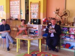 ilustracja do wpisu 
MĄDRE SÓWKI , KŁAPOUSZKI - spotkanie z dyrektorem NFZ w ramach akcji Ogólnopolskiego Tygodnia Czytania Dzieciom