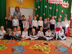 ilustracja do wpisu 
PATRIOTYCZNE ŚPIEWANIE 2019 - zdjęcia grupowe