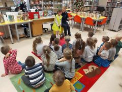 ilustracja do wpisu 
KŁAPOUSZKI -spotkanie w bibliotece