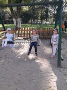 ilustracja do wpisu 
KŁAPOUSZKI - korzystają z pięknej pogody w pierwsze jesienne dni