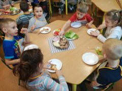 ilustracja do wpisu 
MĄDRE SÓWKI - robimy zdrowe kanapki