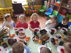 ilustracja do wpisu 
PUCHATKI - Wigilia