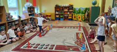 ilustracja do wpisu 
KRÓLICZKI - gimnastyka