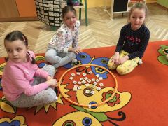 ilustracja do wpisu 
MĄDRE SÓWKI - rozwiązywanie krzyżówek