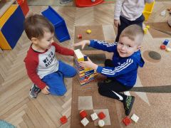 ilustracja do wpisu 
TYGRYSKI - zabawy swobodne