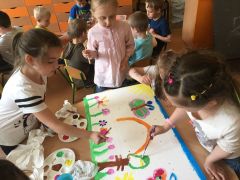 ilustracja do wpisu 
MĄDRE SÓWKI- podwórkowa wystawa prac