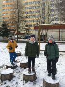 ilustracja do wpisu 
KŁAPOUSZKI - zabawy na śniegu