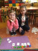 ilustracja do wpisu 
KŁAPOUSZKI - zabawy matematyczne