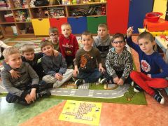 ilustracja do wpisu 
KŁAPOUSZKI - mali patrioci