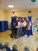 Nauczycielki oraz Pani Dyrektor po występie.